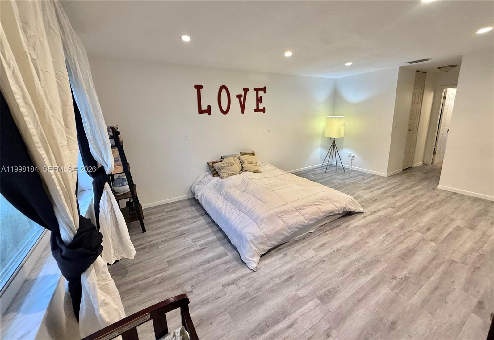 ARROWHEAD GOLF & TENNIS C - Residential