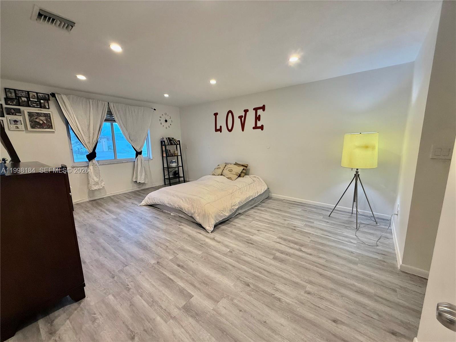 ARROWHEAD GOLF & TENNIS C - Residential