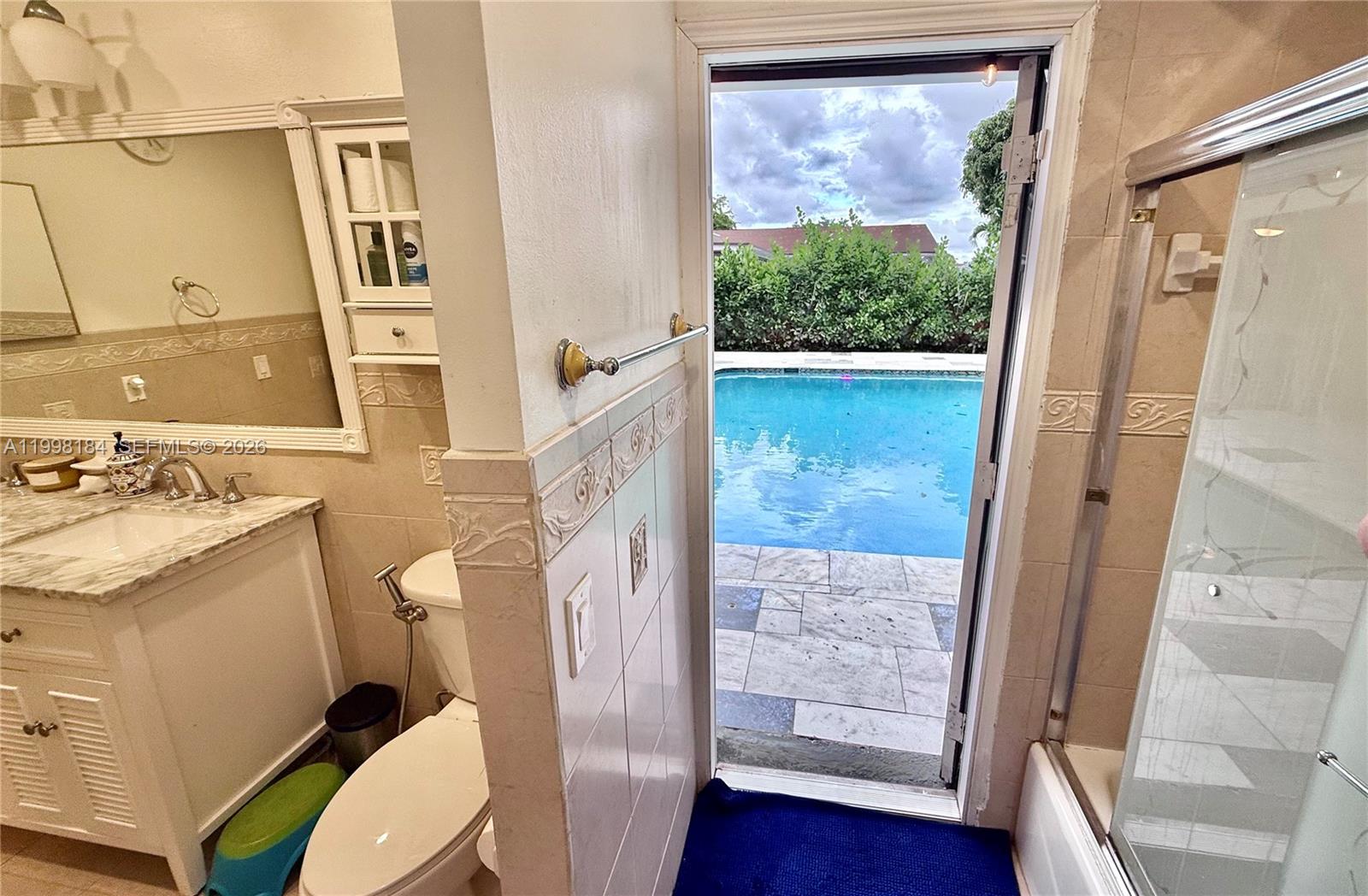 ARROWHEAD GOLF & TENNIS C - Residential