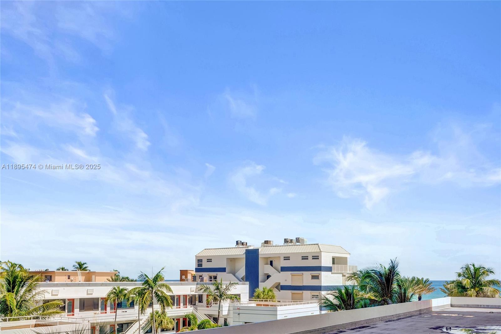 HOLLYWOOD TOWERS CONDO - Residential