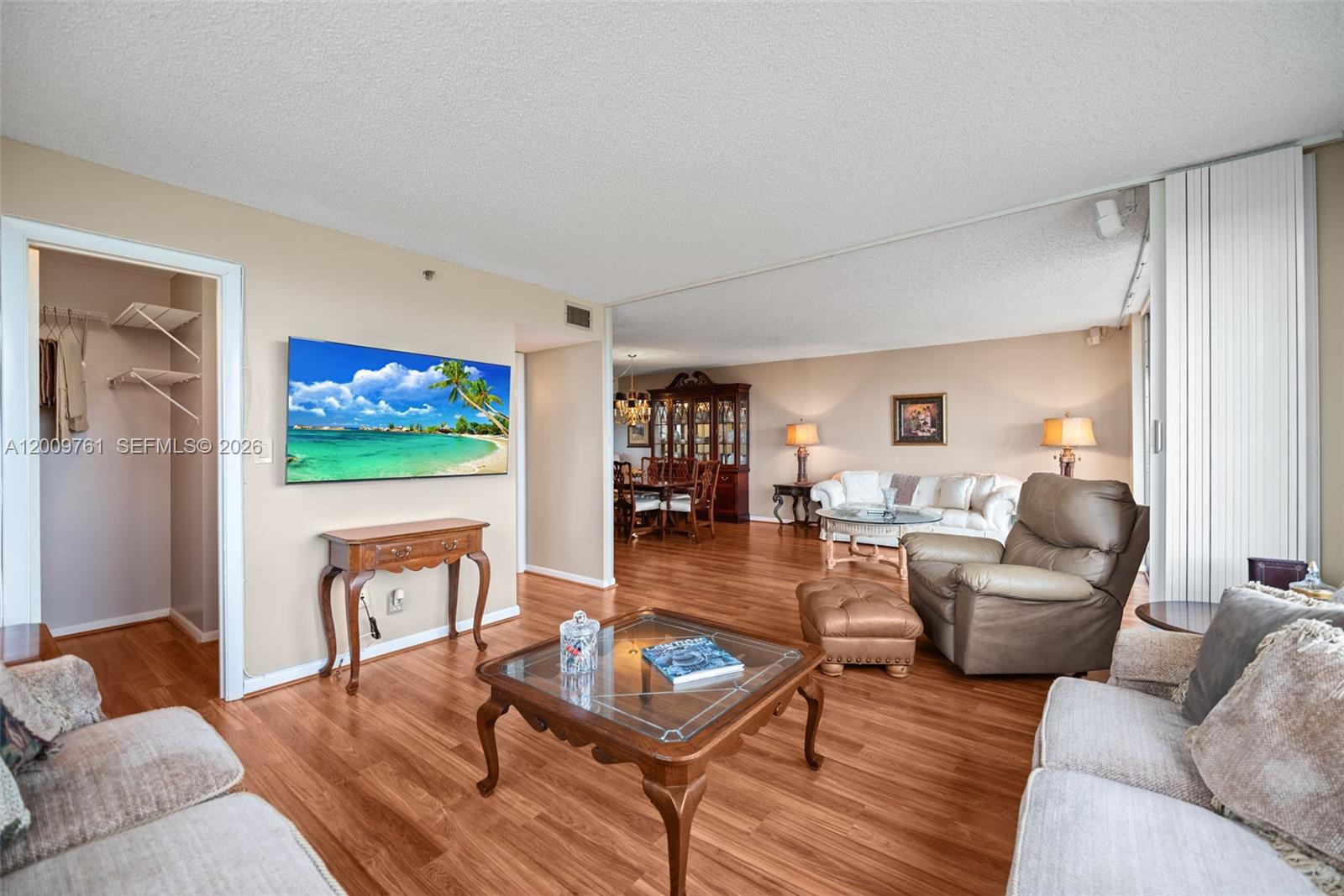 ROLLING HILLS Golf - Residential