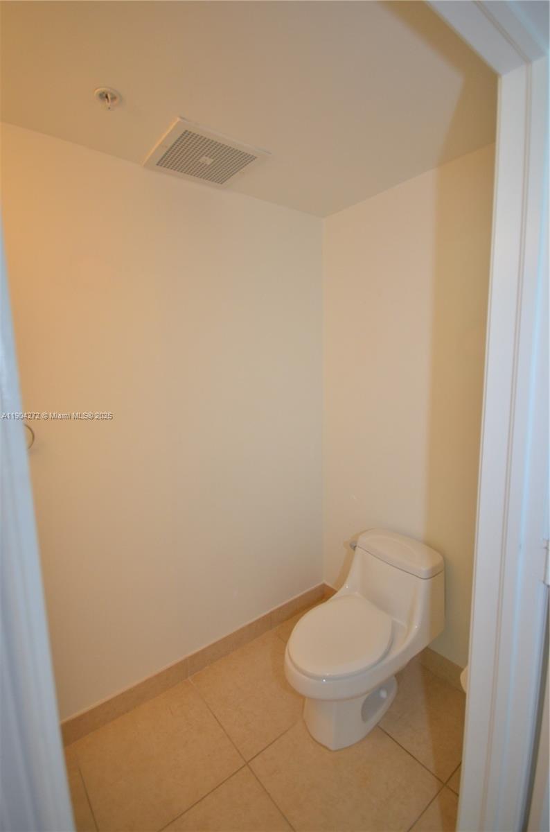 CASA COSTA CONDO - Residential Lease