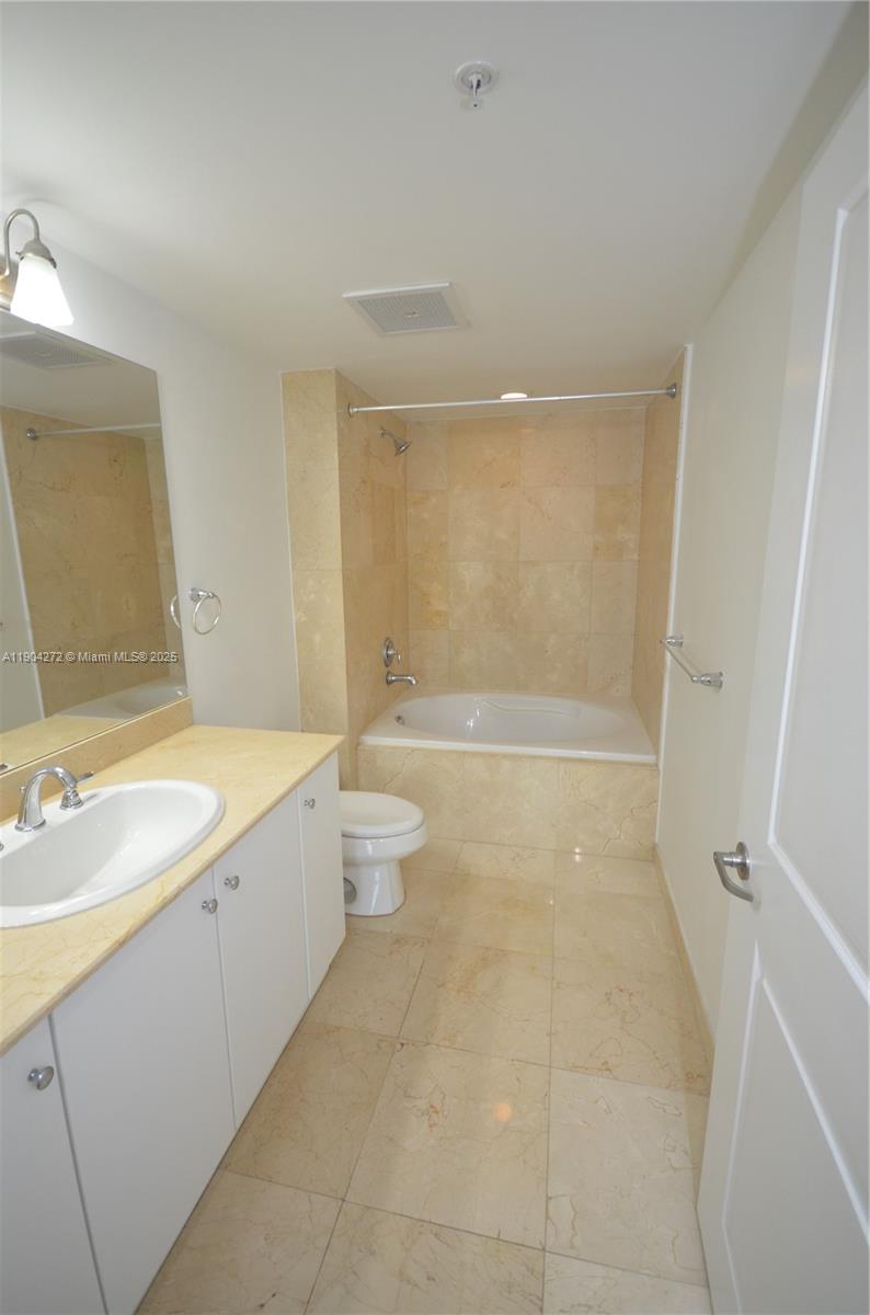 CASA COSTA CONDO - Residential Lease