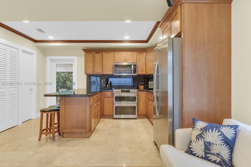 ALHAMBRA GROVES - Residential