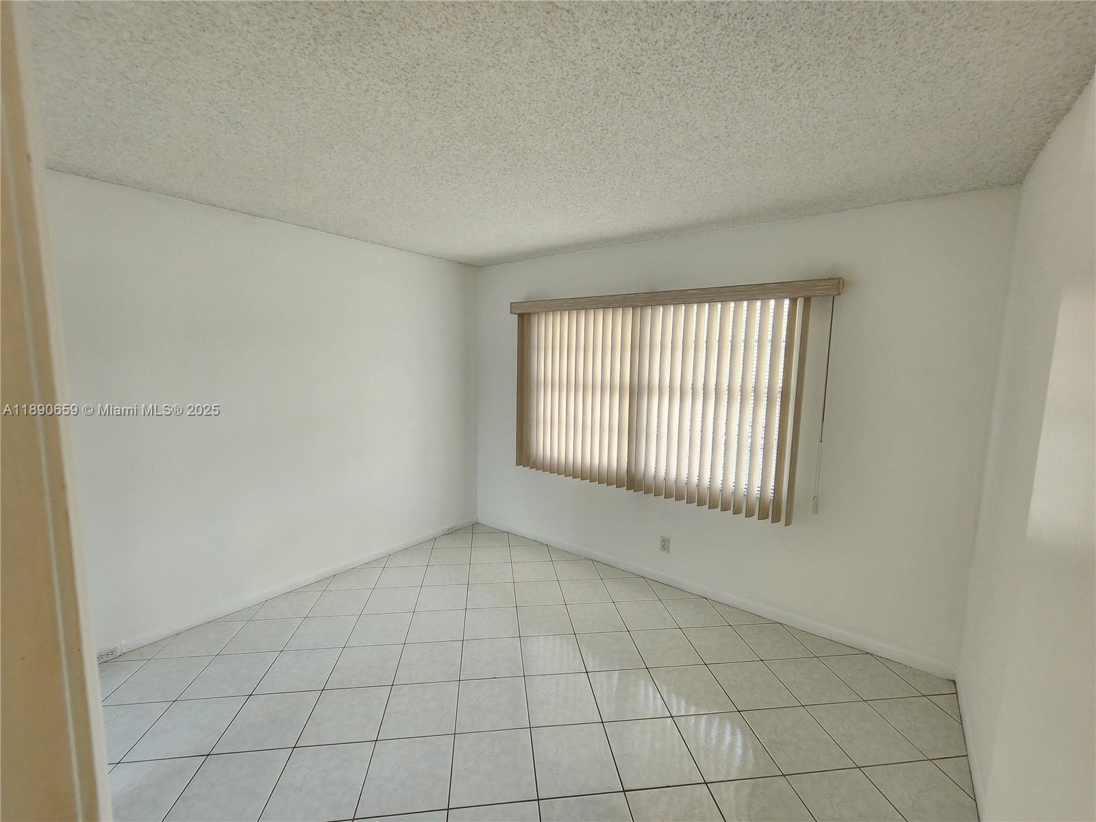 CAMBRIDGE AT CENTURY - Residential Lease