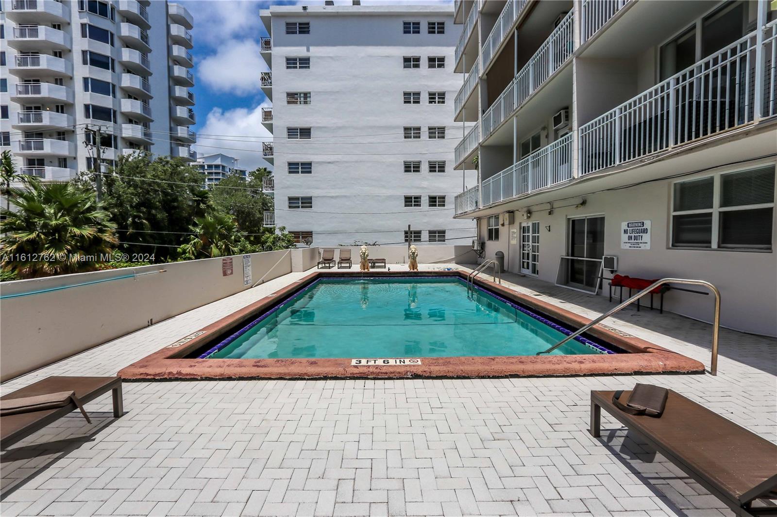 LINCOLN TOWERS CONDO - Residential Lease
