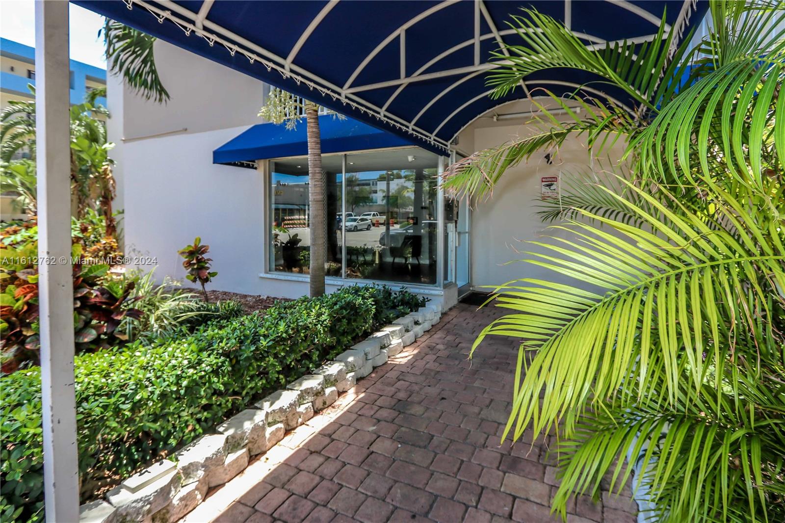 LINCOLN TOWERS CONDO - Residential Lease