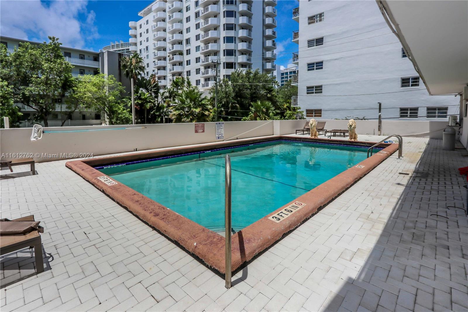 LINCOLN TOWERS CONDO - Residential Lease