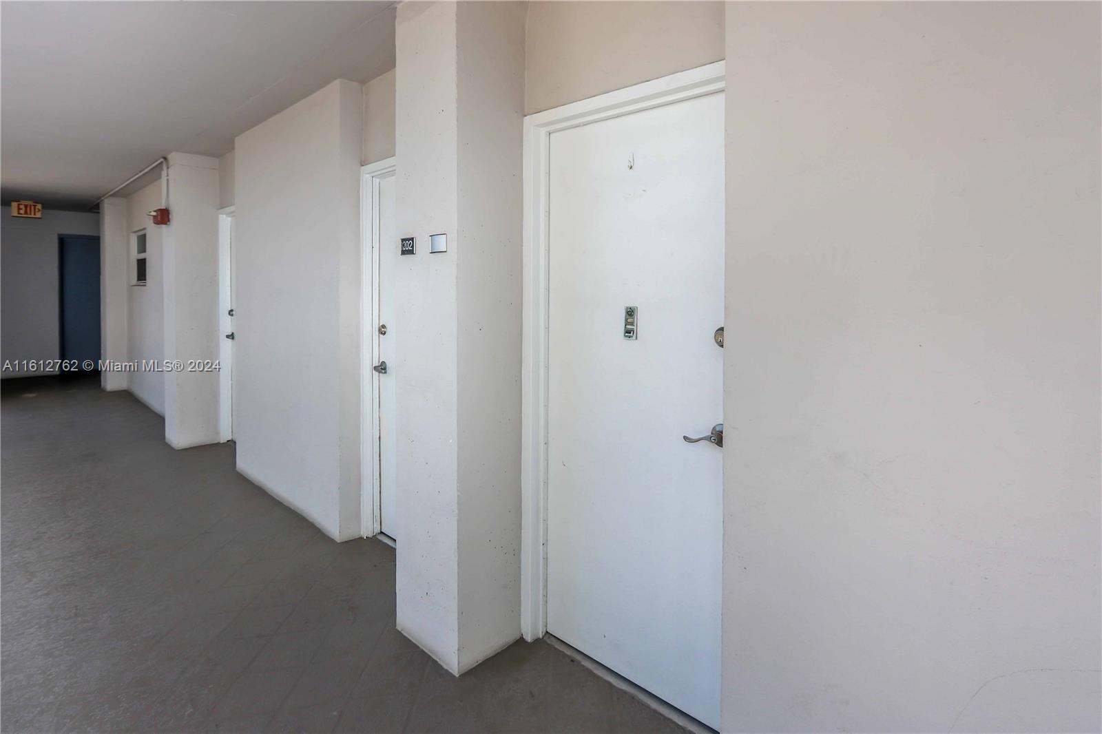 LINCOLN TOWERS CONDO - Residential Lease