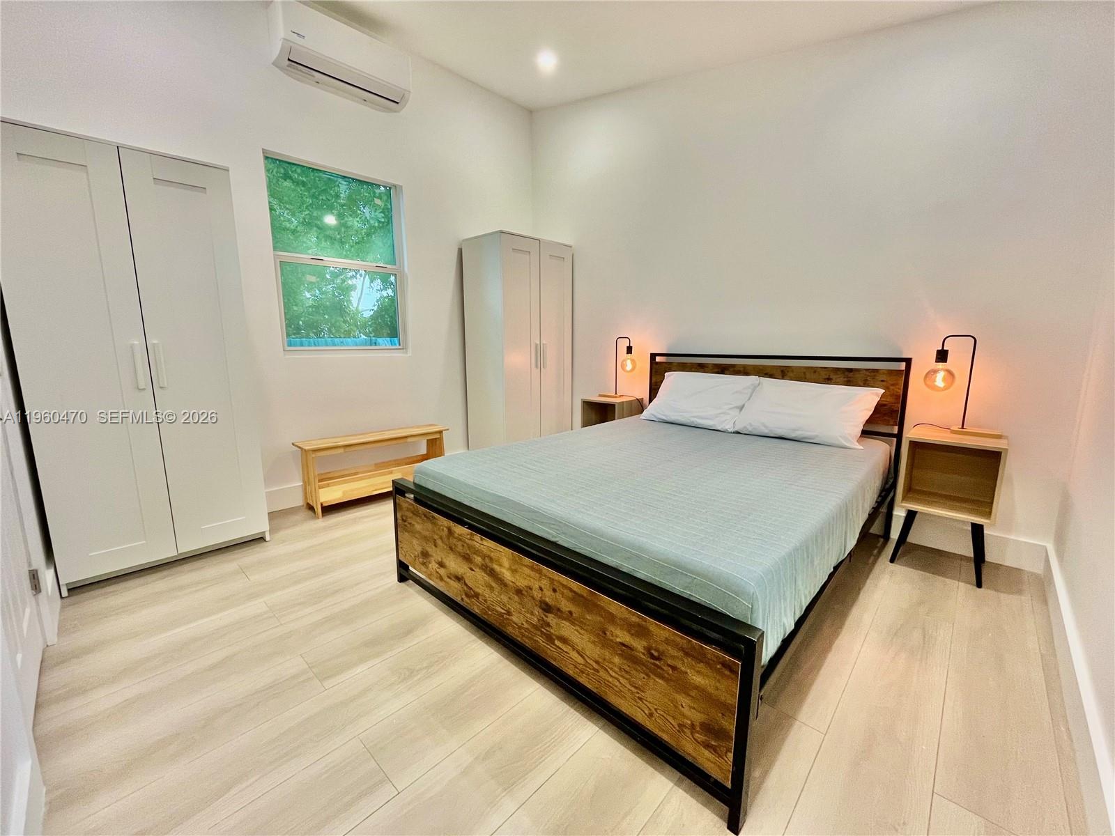 EDISON HEIGHTS - Residential Income