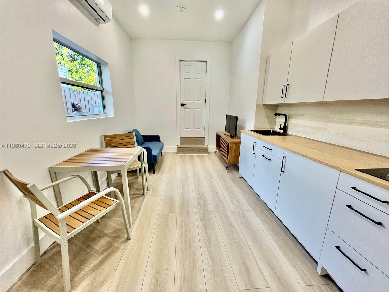 EDISON HEIGHTS - Residential Income