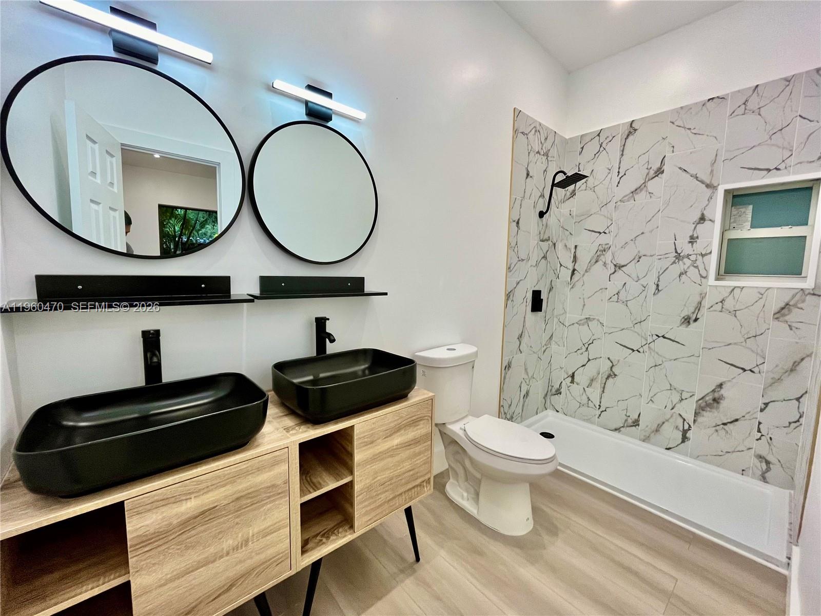 EDISON HEIGHTS - Residential Income