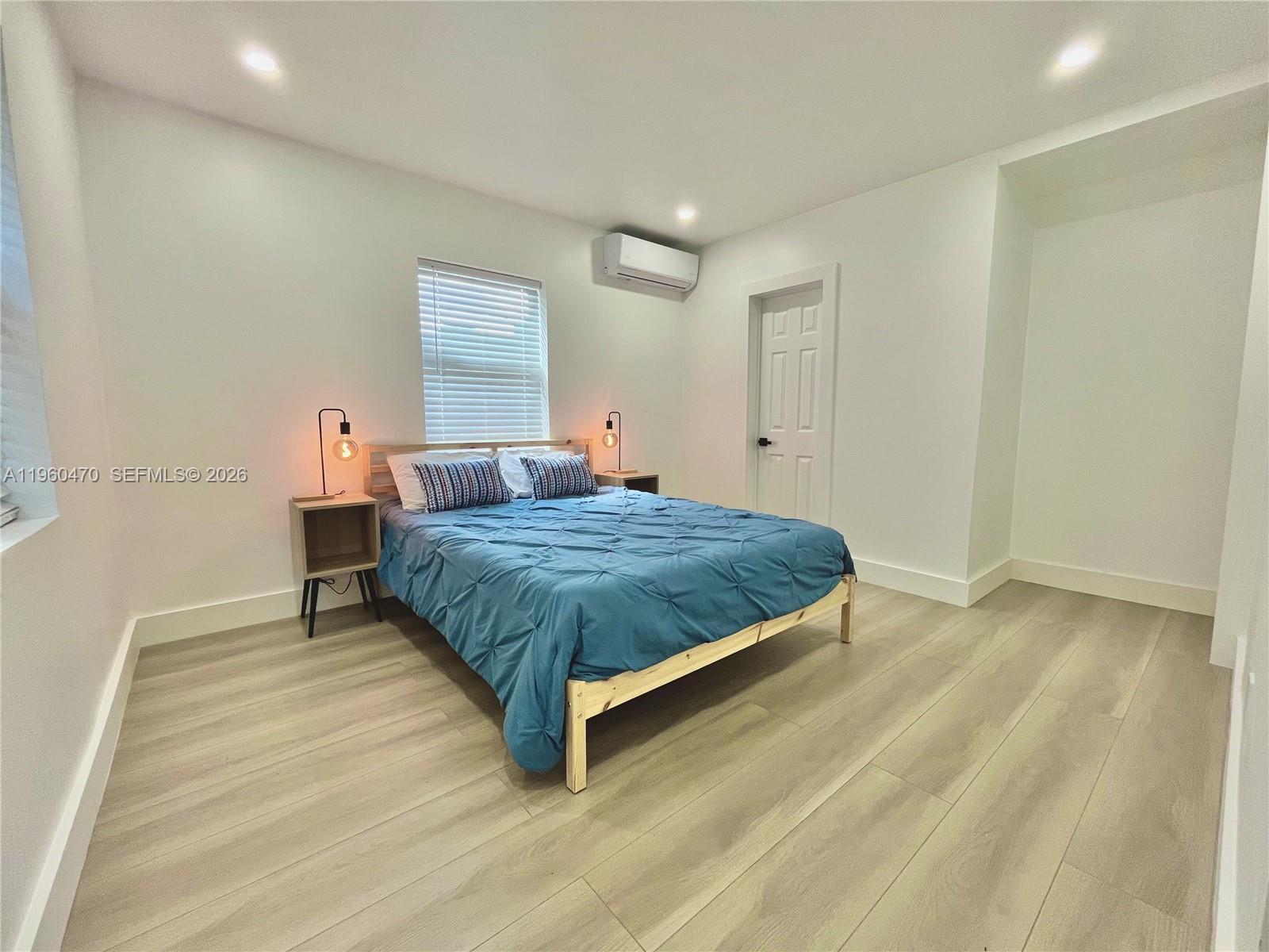 EDISON HEIGHTS - Residential Income