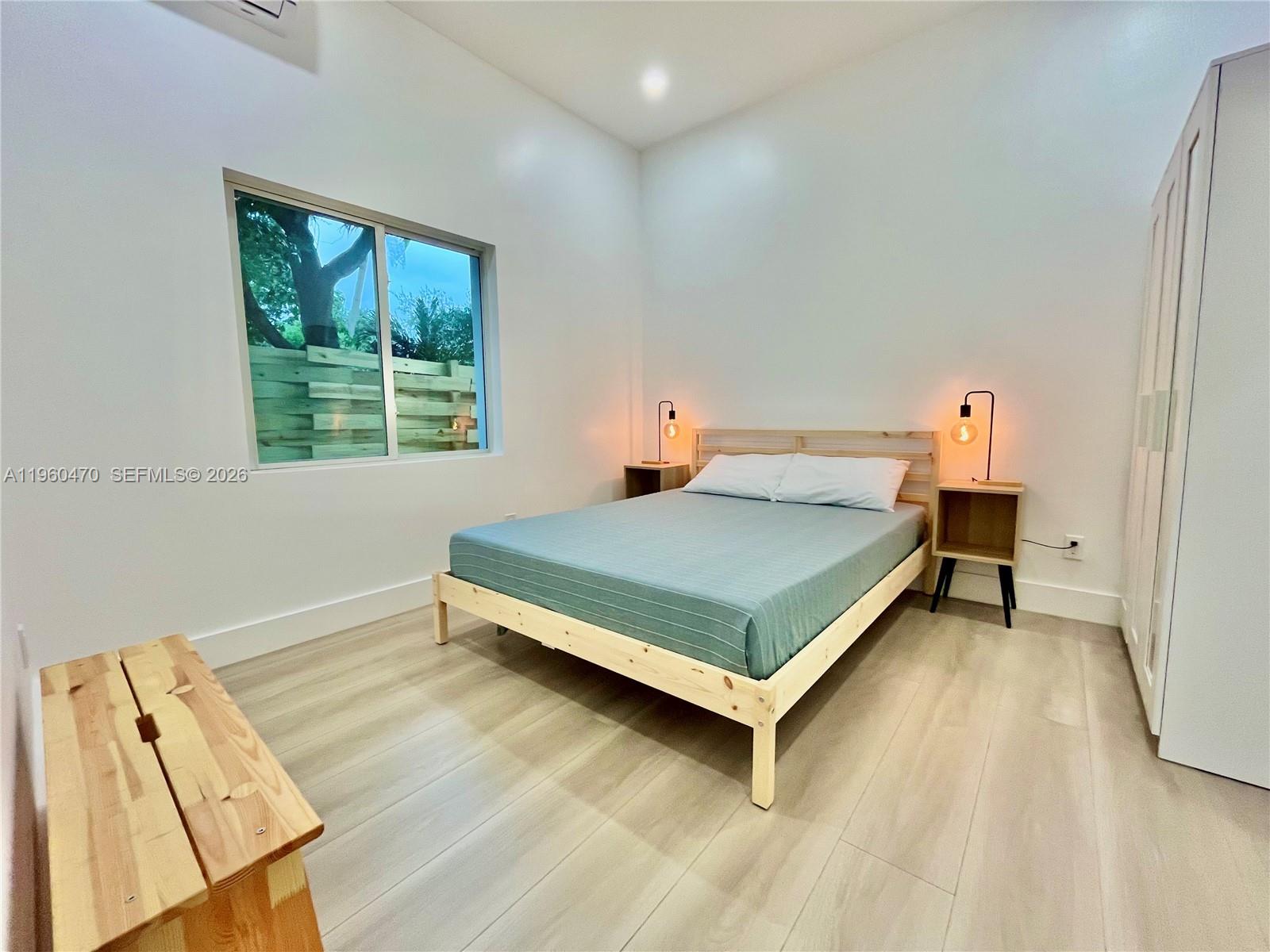 EDISON HEIGHTS - Residential Income