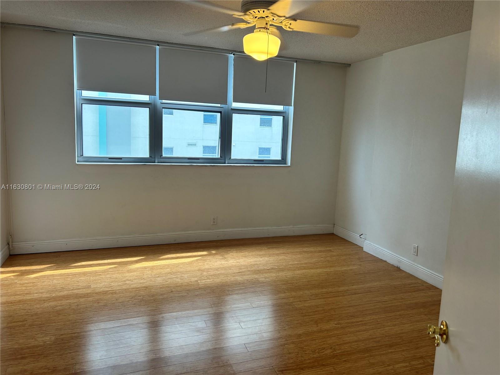 FOUR WINDS CONDO - Residential
