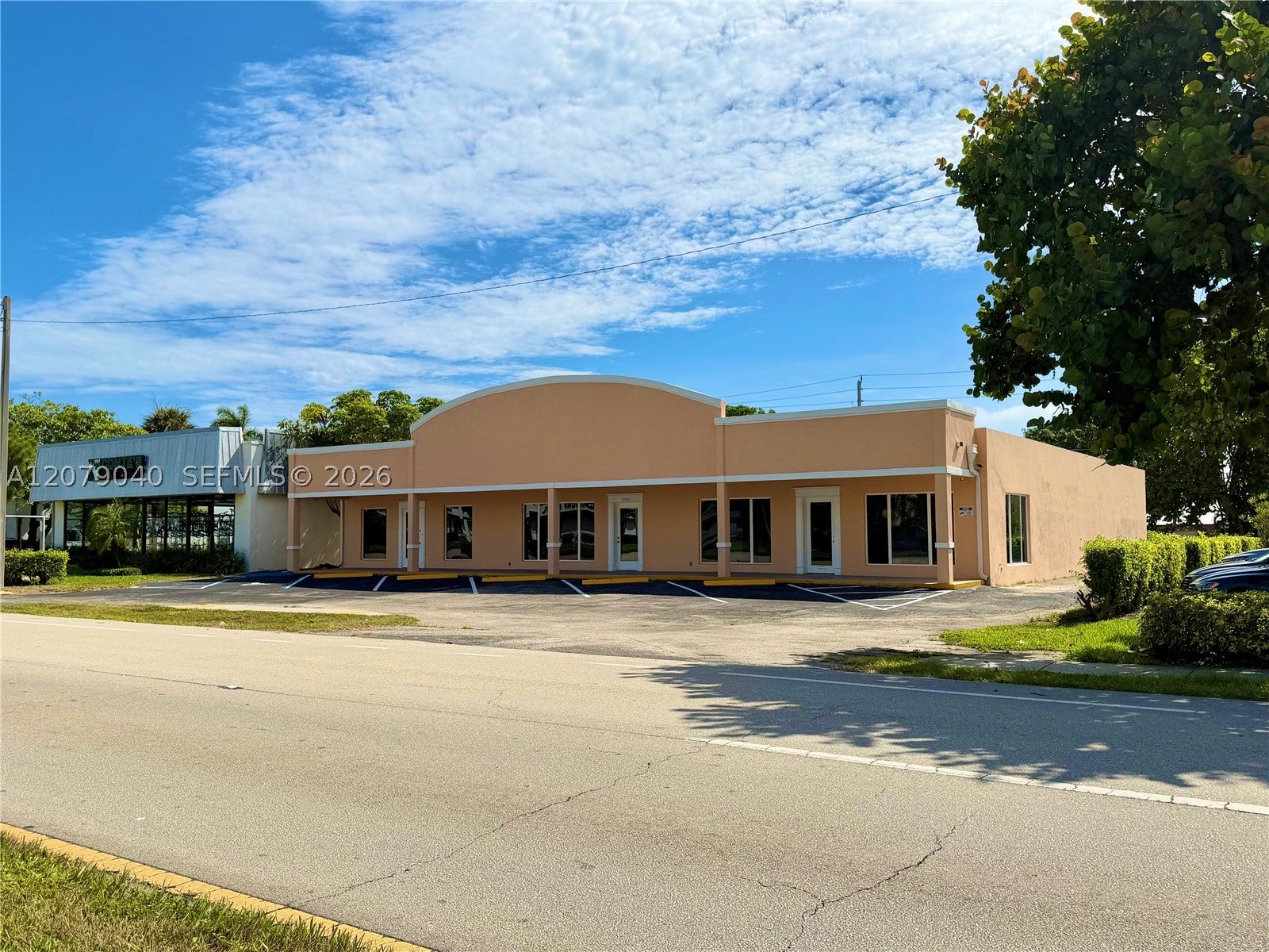 3060 N Federal Hwy - Image 1