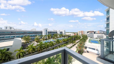 Tiny photo for 3029 NE 188th St #822, Aventura, FL 33180 (MLS # A12042301)
