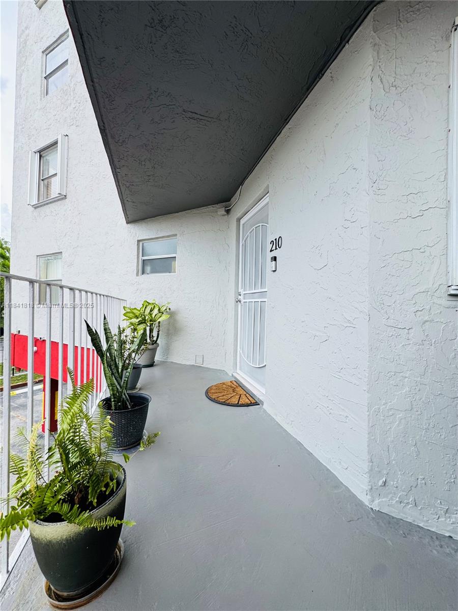 Welcome to Casa Del Sol! This bright and spacious 2-bedroom, 2-bath corner unit is located on the second floor of a building with elevator access. Ideally situated in the heart of Hialeah, this residence offers unbeatable convenience—just steps from shopping, dining, schools, and public transportation. Walk to everything you need!
The unit features a washer and dryer connection for added comfort and practicality. One assigned parking space is included; please note that a second vehicle must park outside the fenced community along the street, as there is no secondary parking permitted within the complex.
Don’t miss this excellent opportunity to own in a centrally located, highly accessible community!