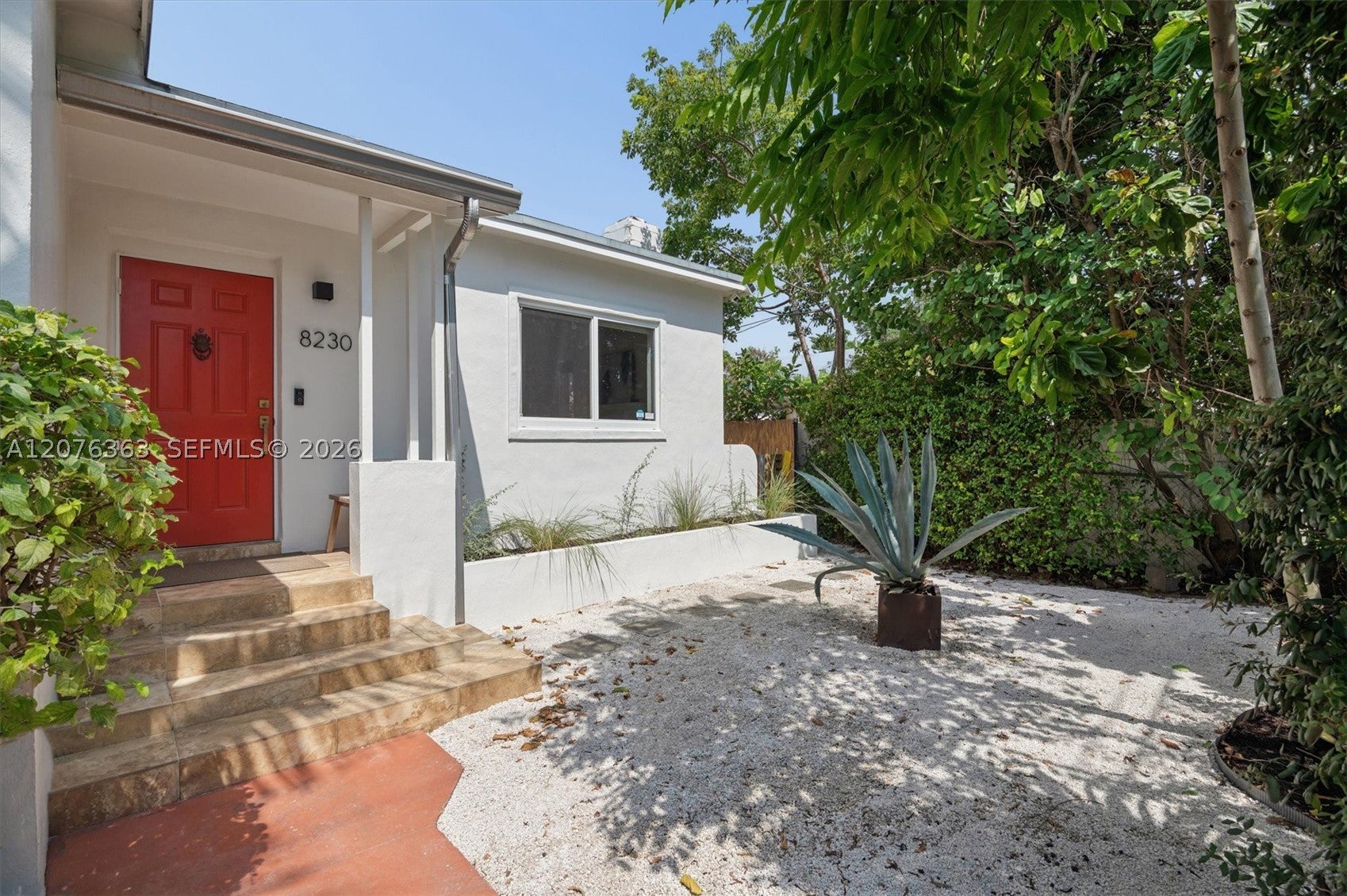 8230 NE 1st Pl