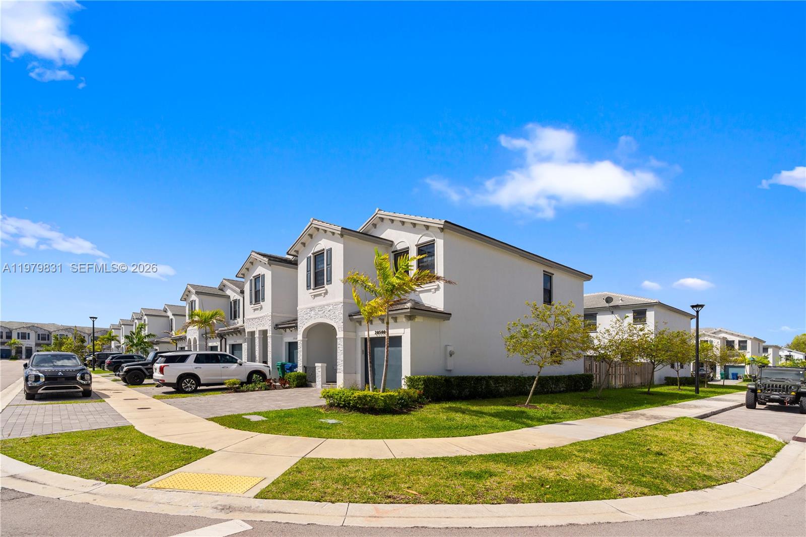 PINE ISLE - Residential