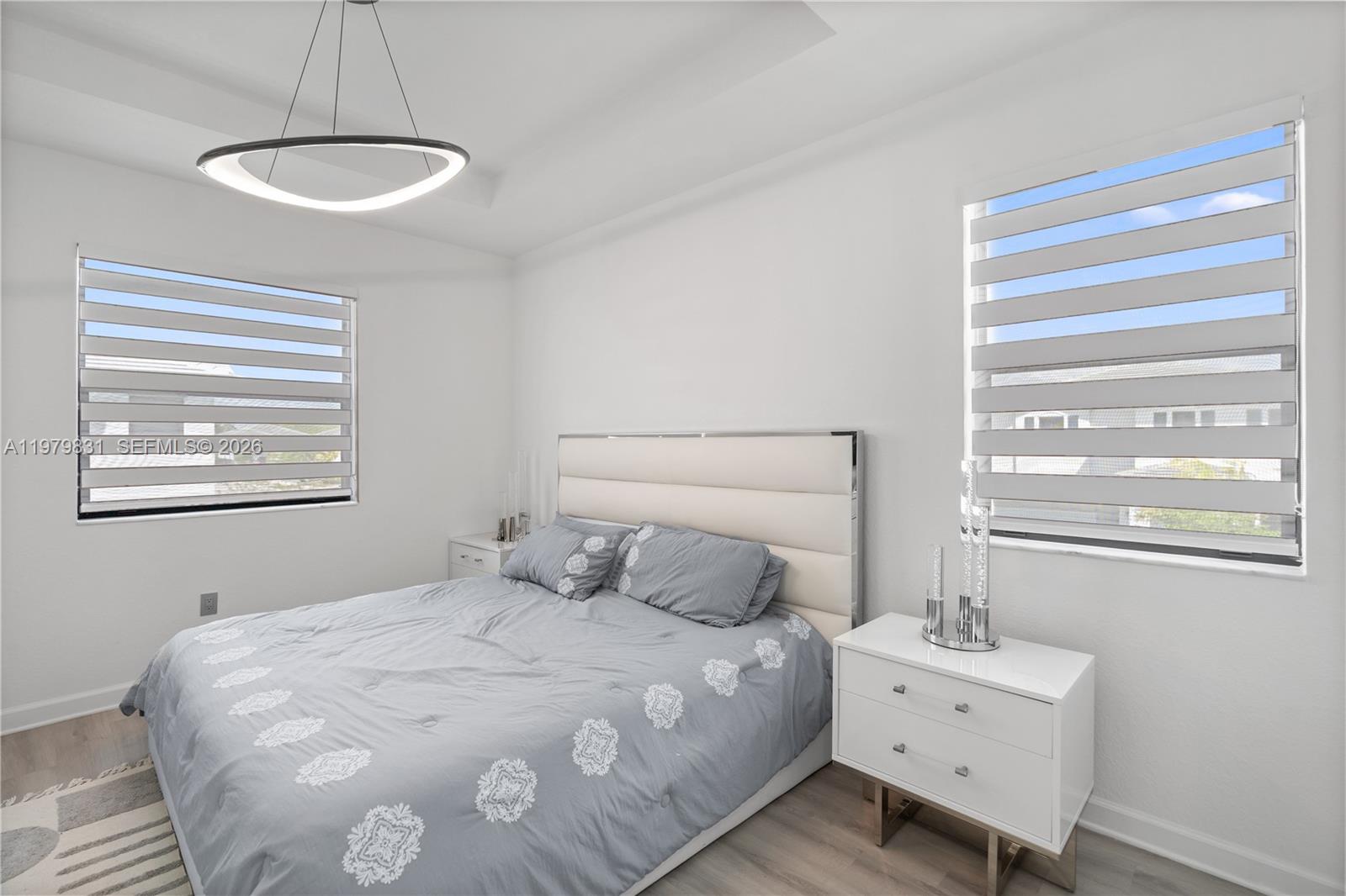 PINE ISLE - Residential