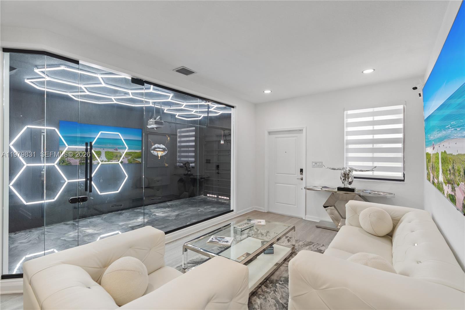 PINE ISLE - Residential