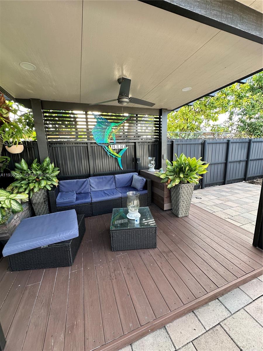 BRADLEY MANOR 3RD ADDN - Residential Lease