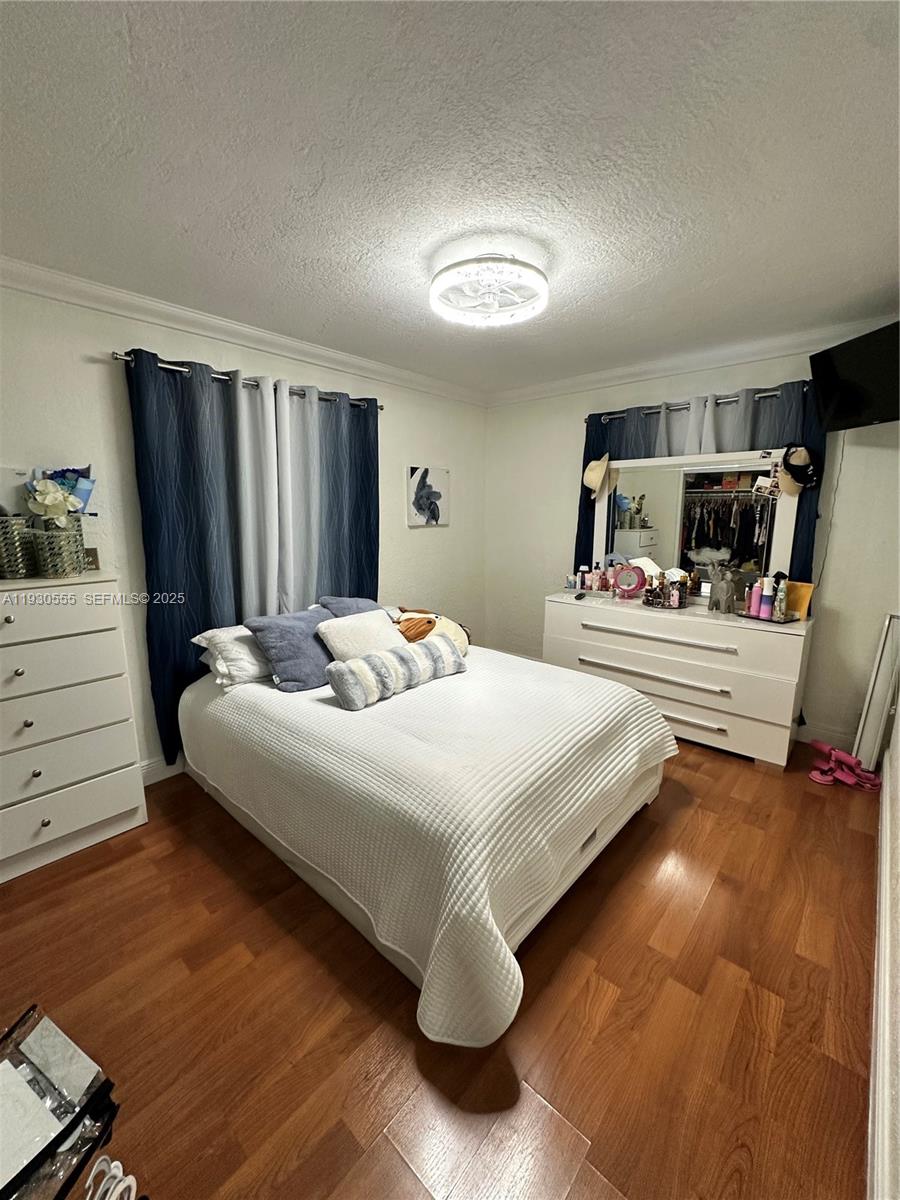 BRADLEY MANOR 3RD ADDN - Residential Lease