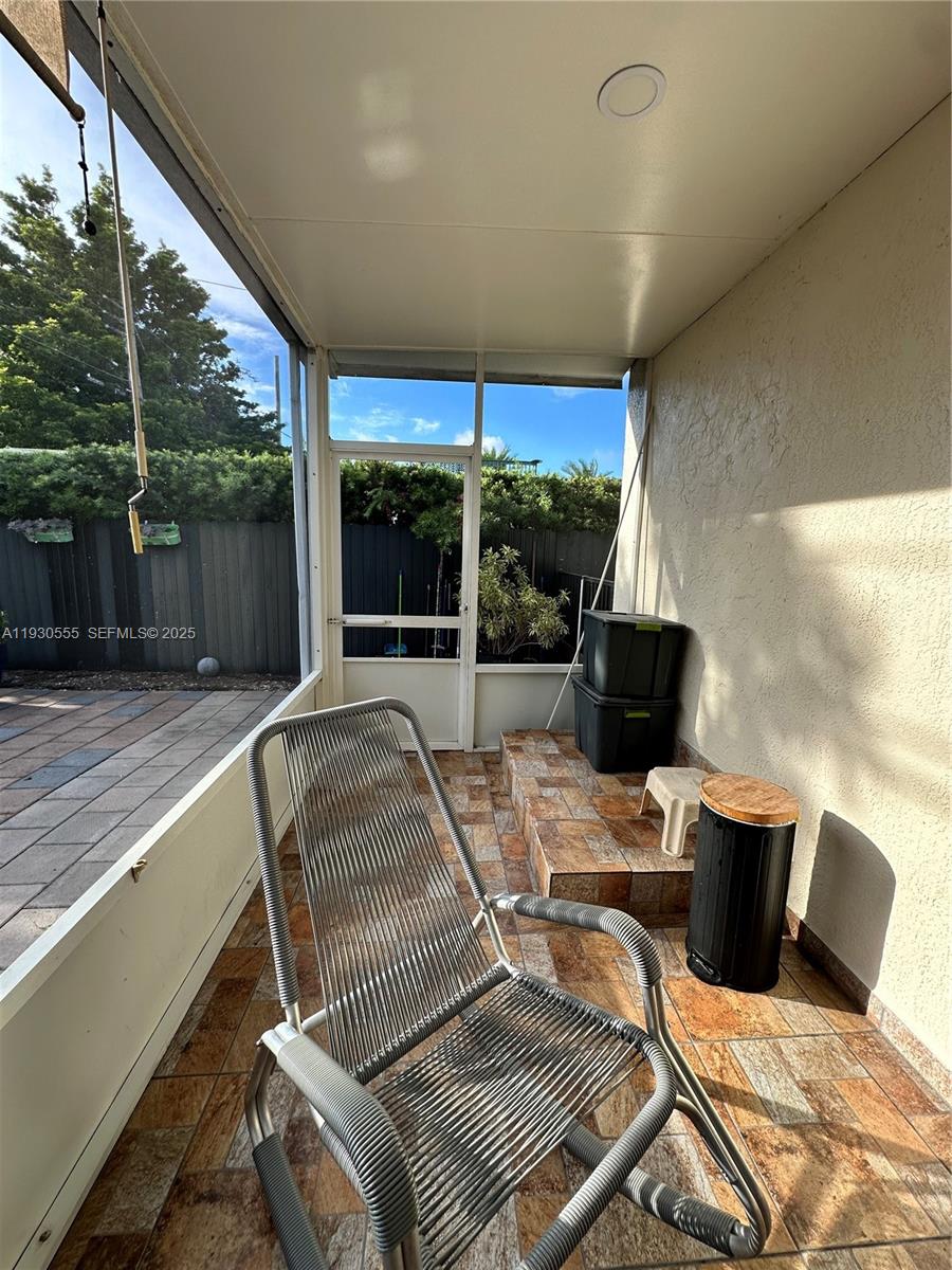 BRADLEY MANOR 3RD ADDN - Residential Lease