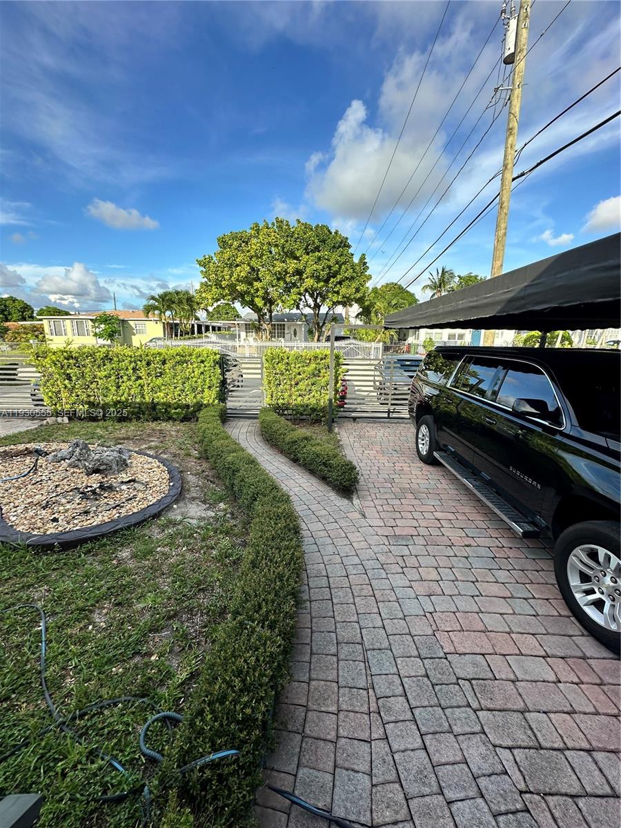 BRADLEY MANOR 3RD ADDN - Residential Lease