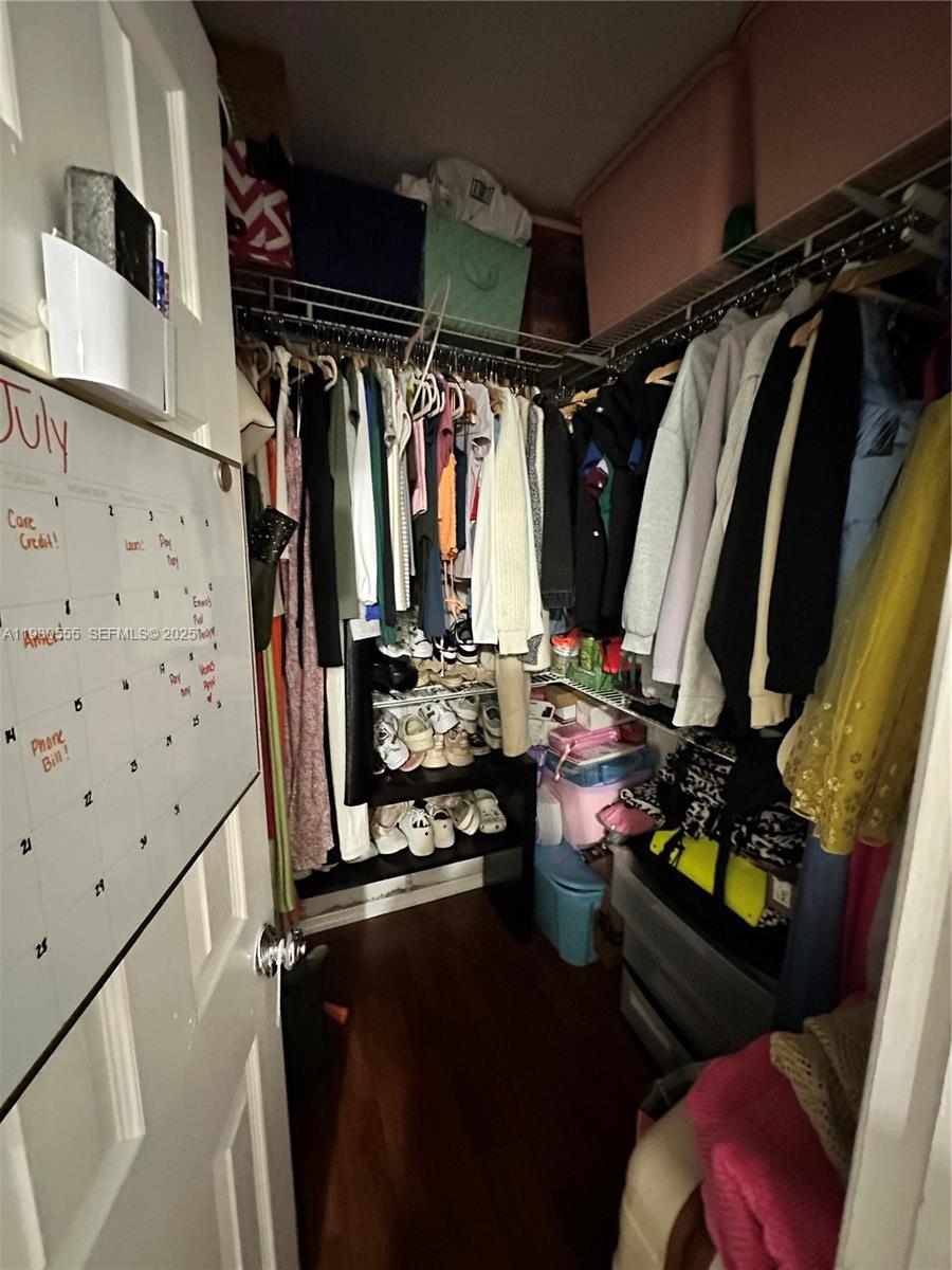 BRADLEY MANOR 3RD ADDN - Residential Lease