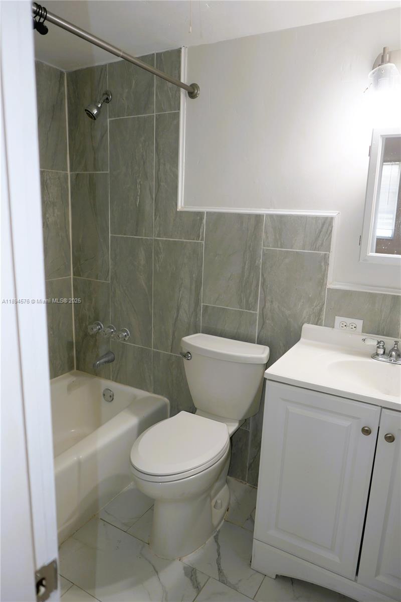FUNSTON CONDO APTS - Residential Lease