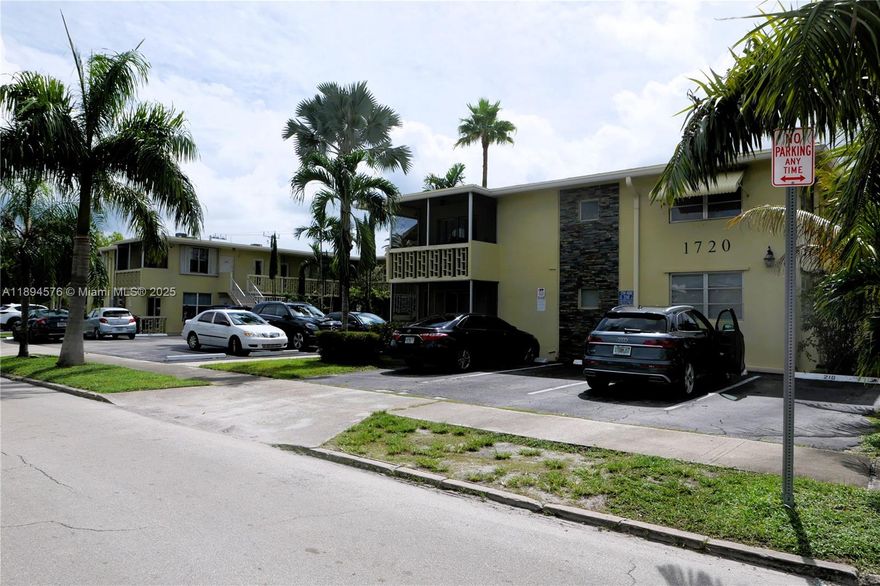 8 short blocks to Hollywood Circle, this beautiful bright apartment is on the east side of US 1. Lot's of windows makes this unit so cheerful to live in. New kitchen, lot's of led lighting, freshly painted and recently updated bathrooms. Small very friendly community, laundry on site. This apartment is so large, feels like a small house. Agent Owner wants a financially responsible tenant, please provide bank statements, credit reports and source of income or paycheck stubs. Pet friendly.