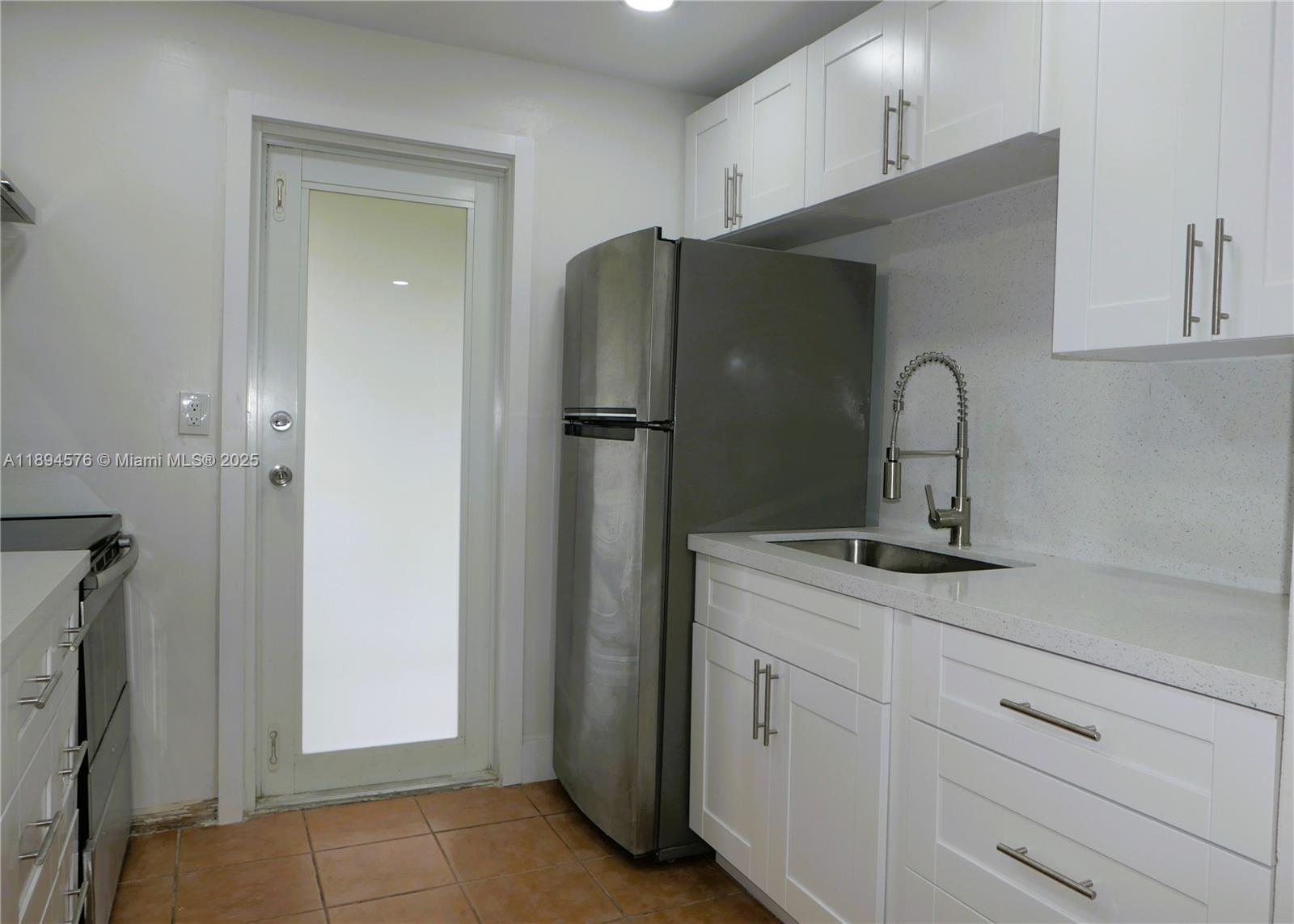 FUNSTON CONDO APTS - Residential Lease