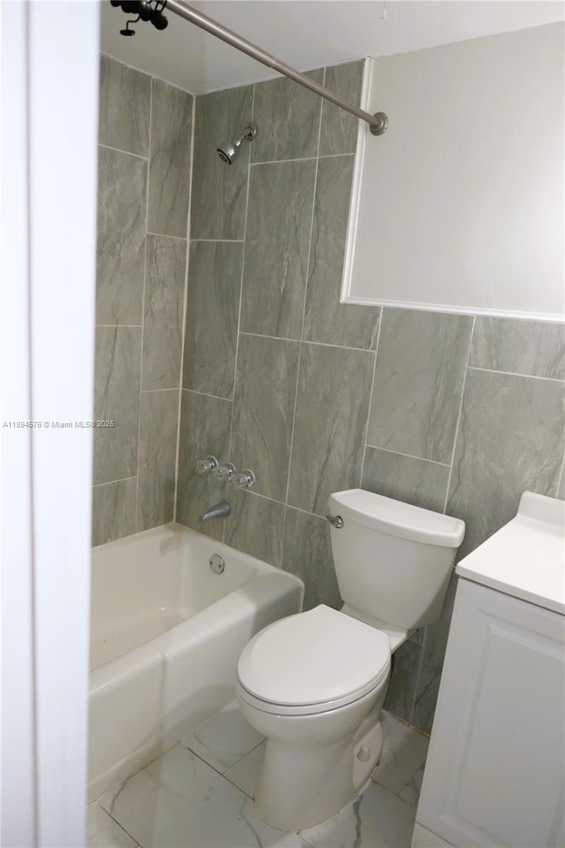 FUNSTON CONDO APTS - Residential Lease