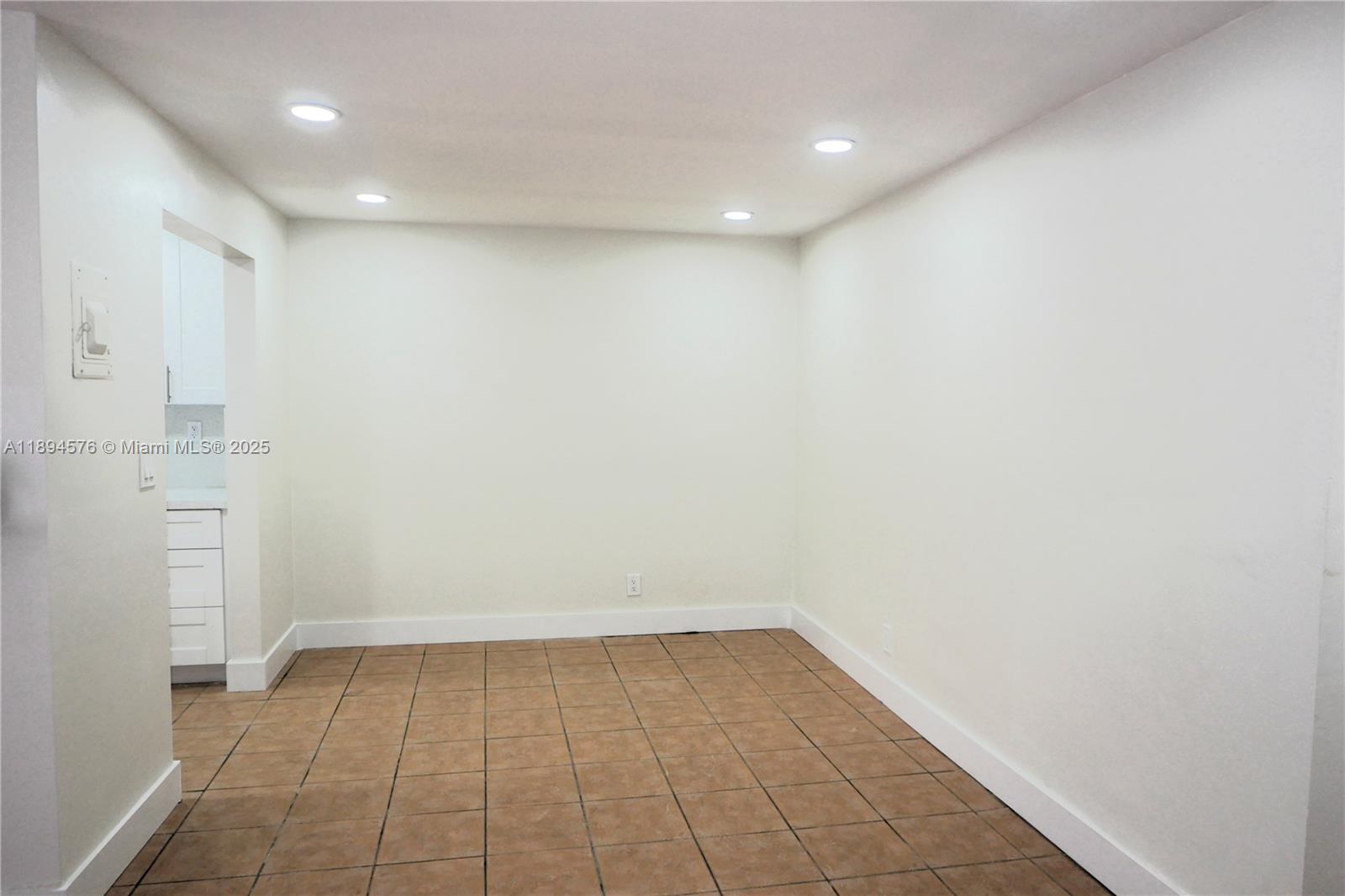 FUNSTON CONDO APTS - Residential Lease