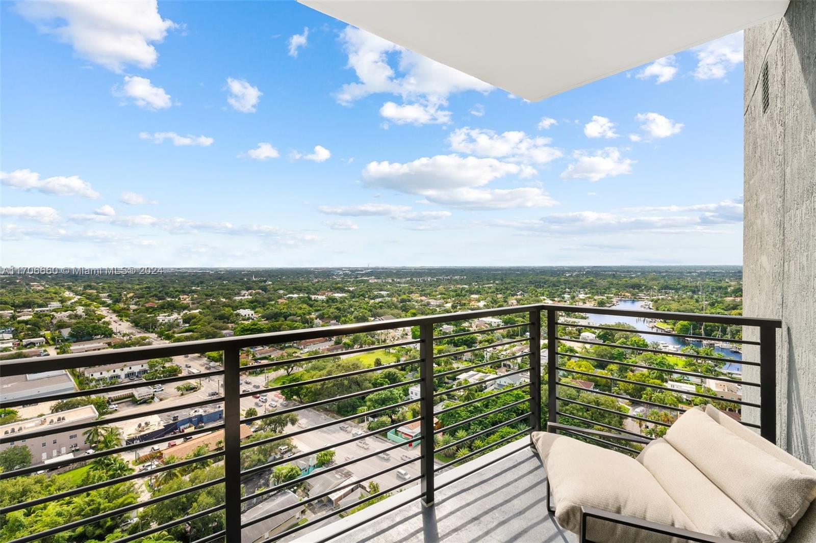 FT LAUDERDALE B-40 - Residential Lease