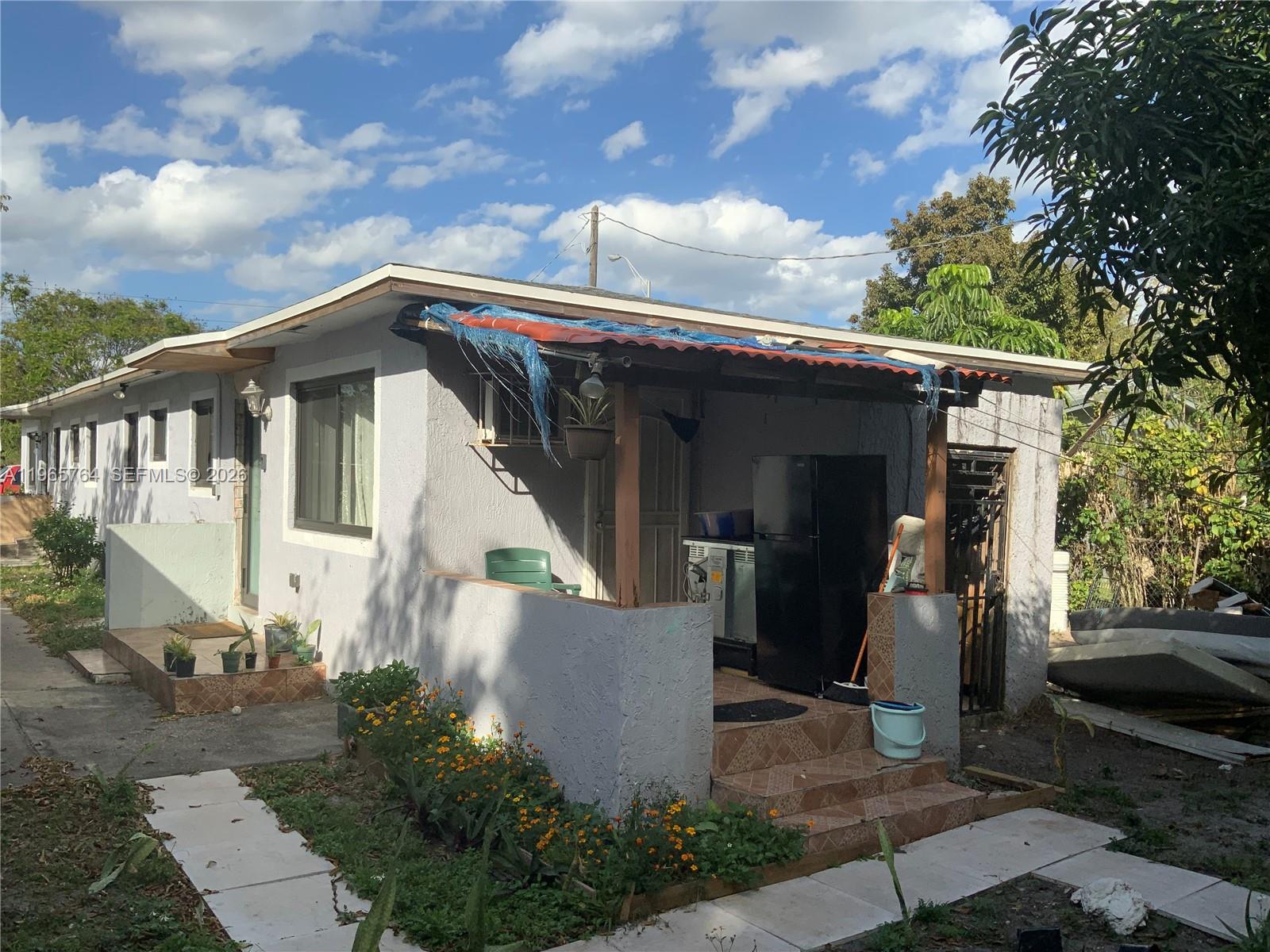 WEST BISCAYNE - Residential