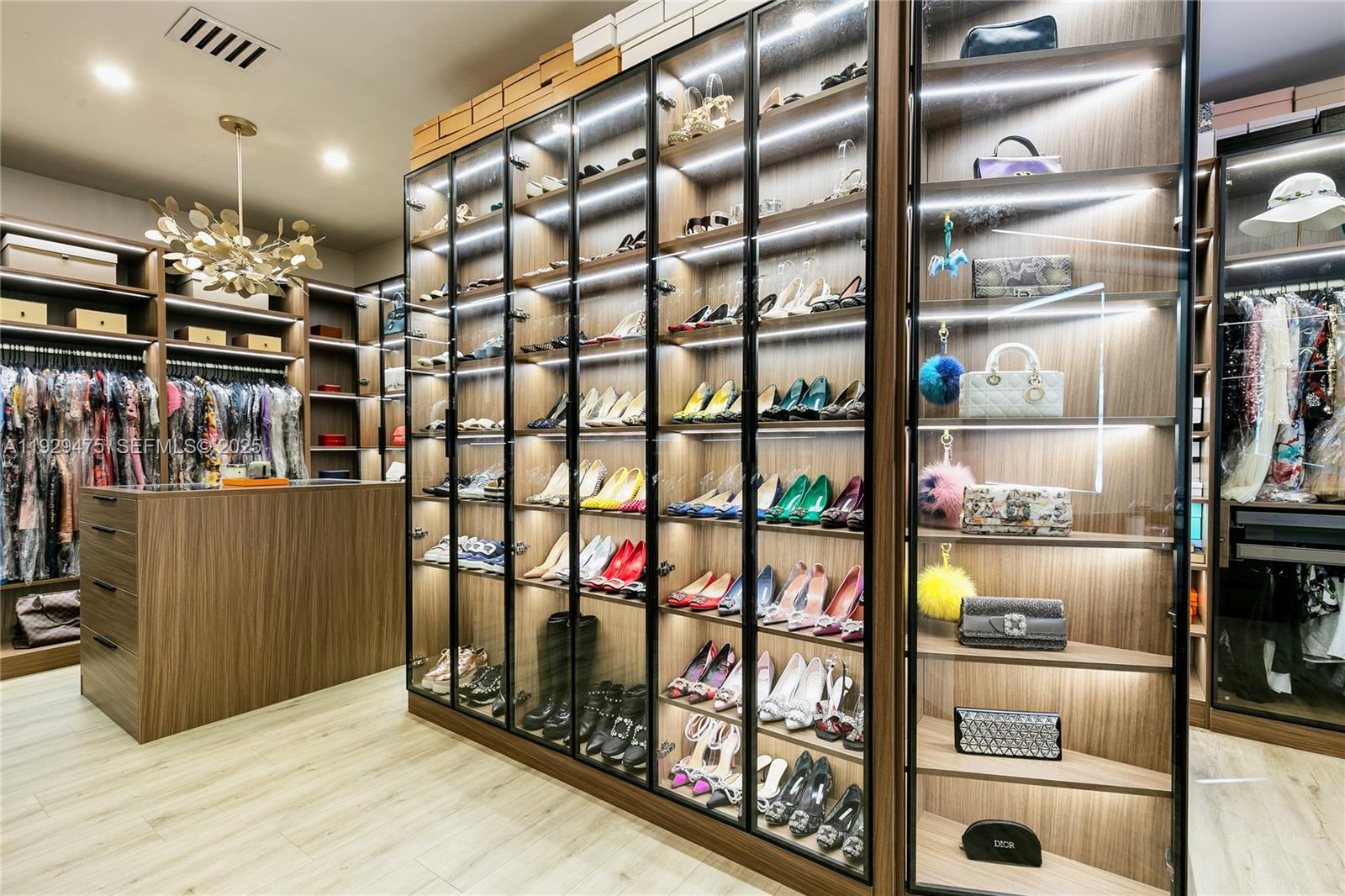 BEACH WAY HEIGHTS UNIT - Residential