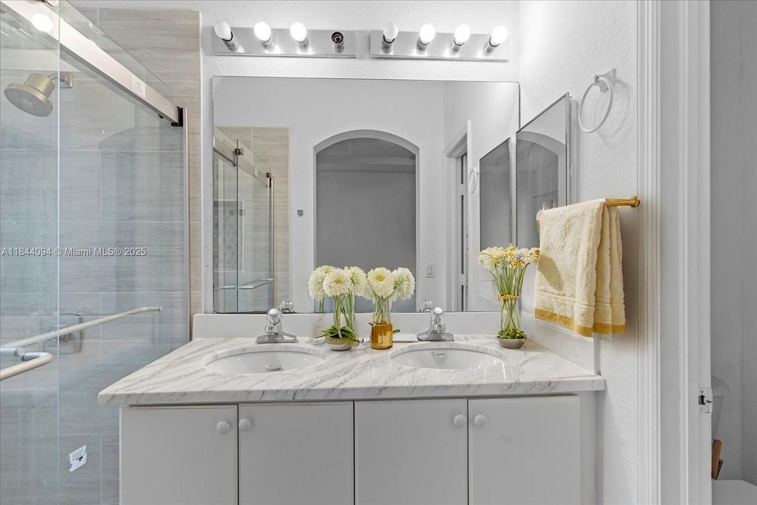 LEEWARD ISLANDS AT DORAL - Residential