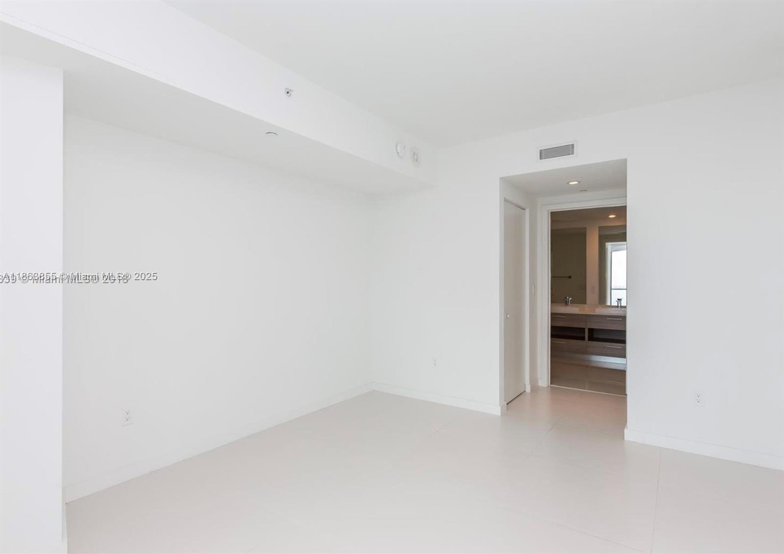 1300 S MIAMI AVENUE CONDO - Residential