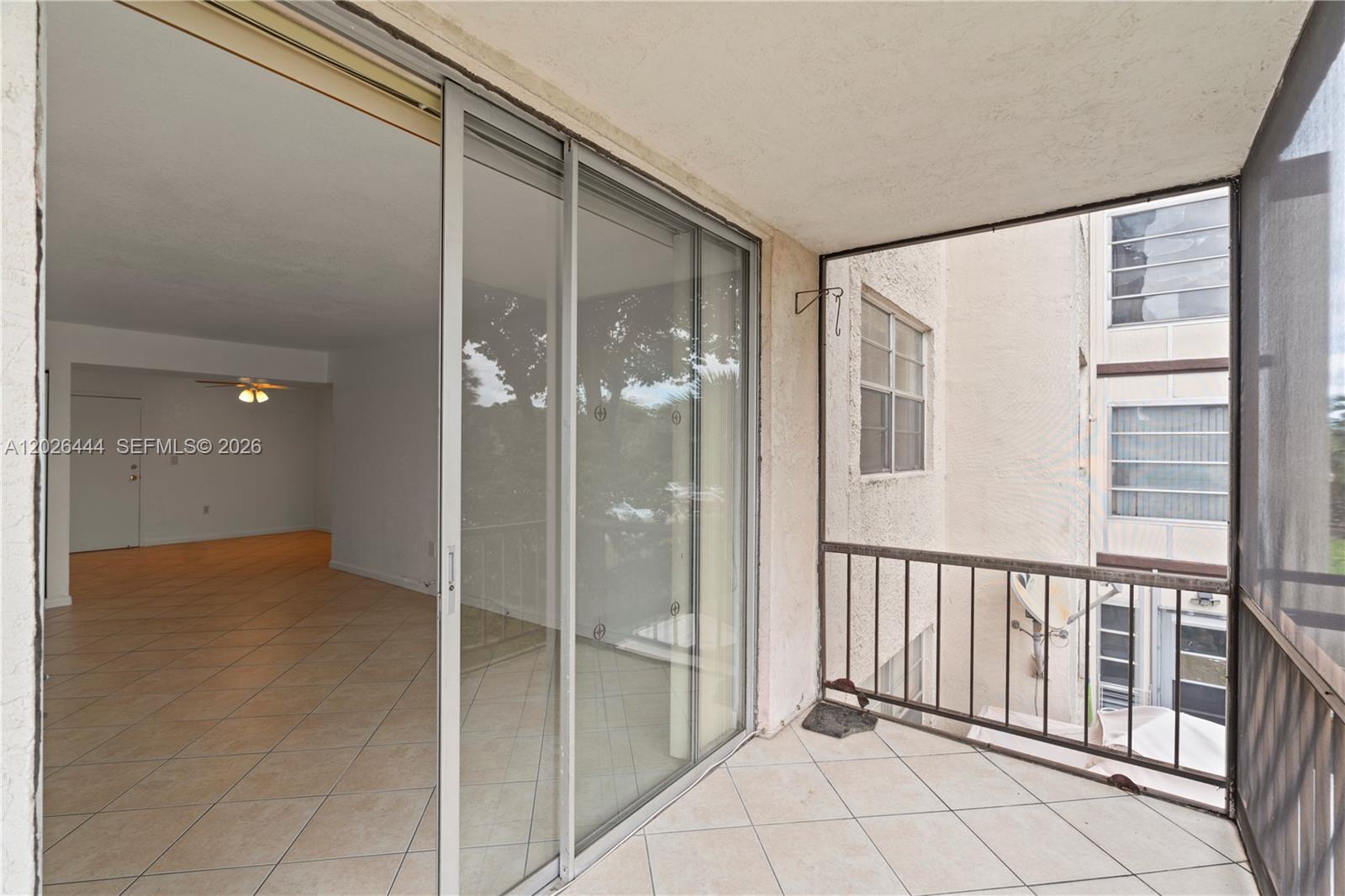 OMEGA CONDO NO 3 - Residential