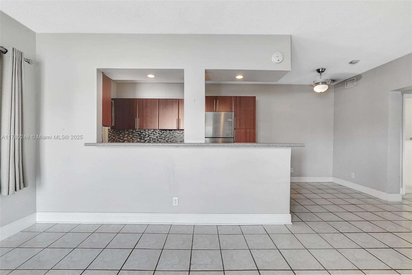 WATERWAY @ HOLLYWOOD BEAC - Residential