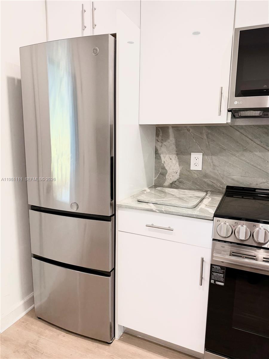 6815 Edgewater Dr 309