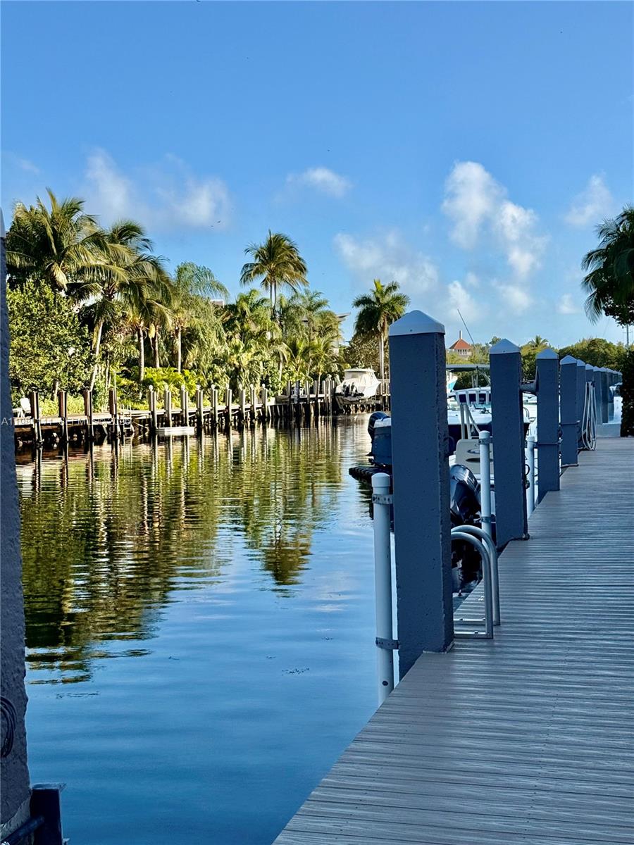 ADMIRAL FARRAGUT CONDO - Residential Lease