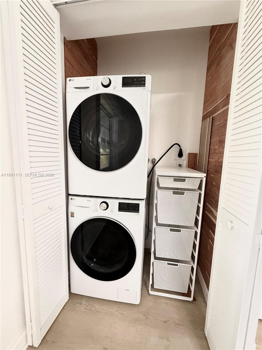 ADMIRAL FARRAGUT CONDO - Residential Lease