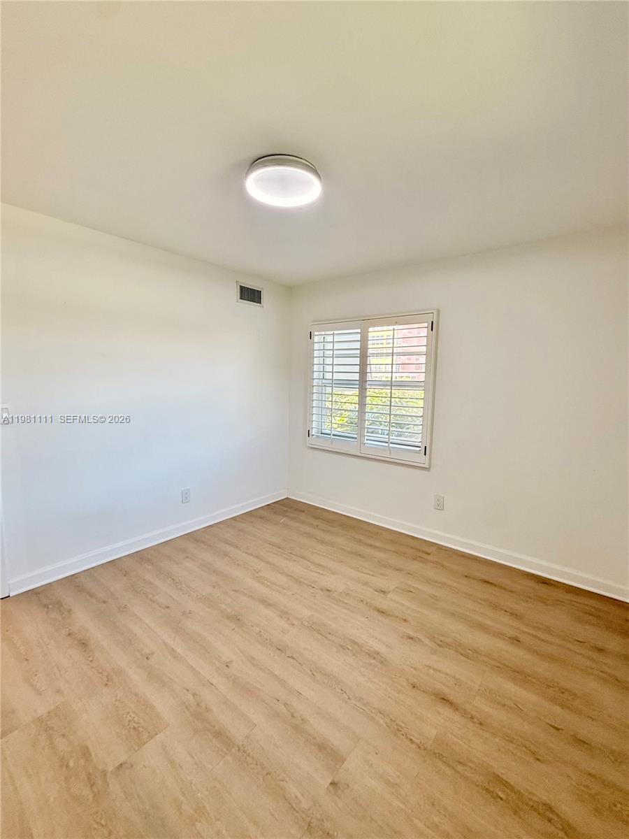 ADMIRAL FARRAGUT CONDO - Residential Lease