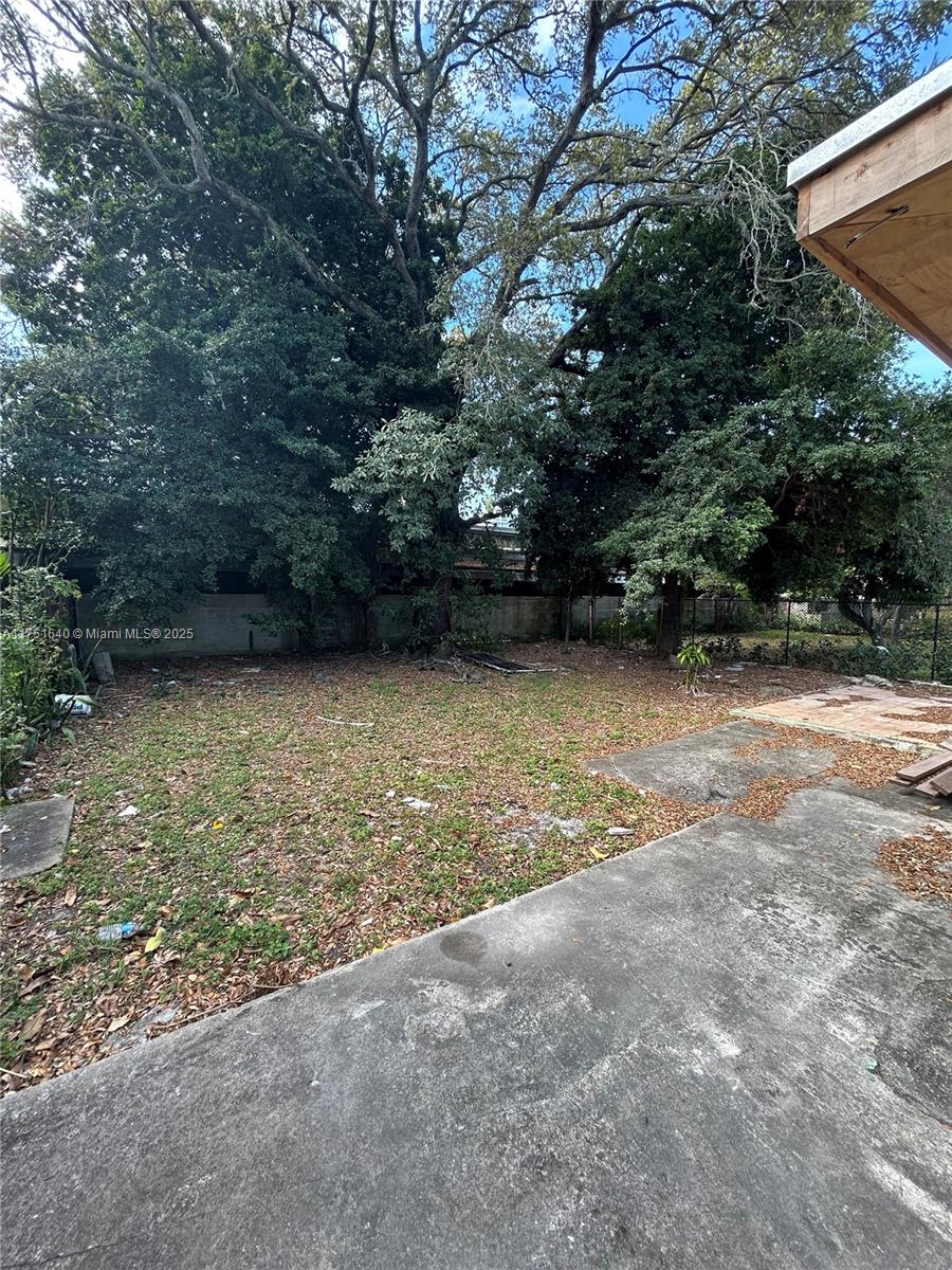KENWOOD SUB - Residential Income