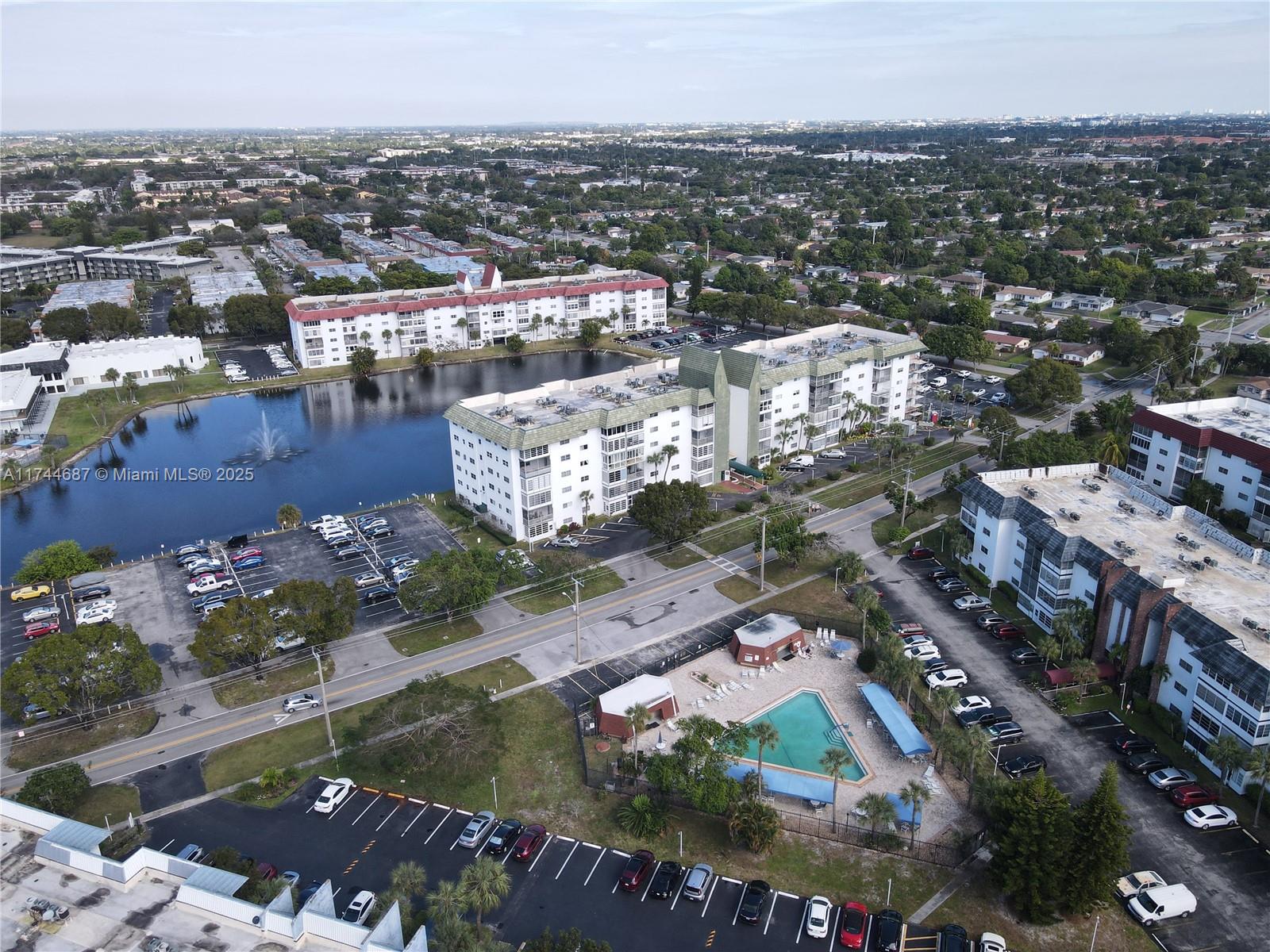 CASTLE APARTMENTS 11 COND - Residential