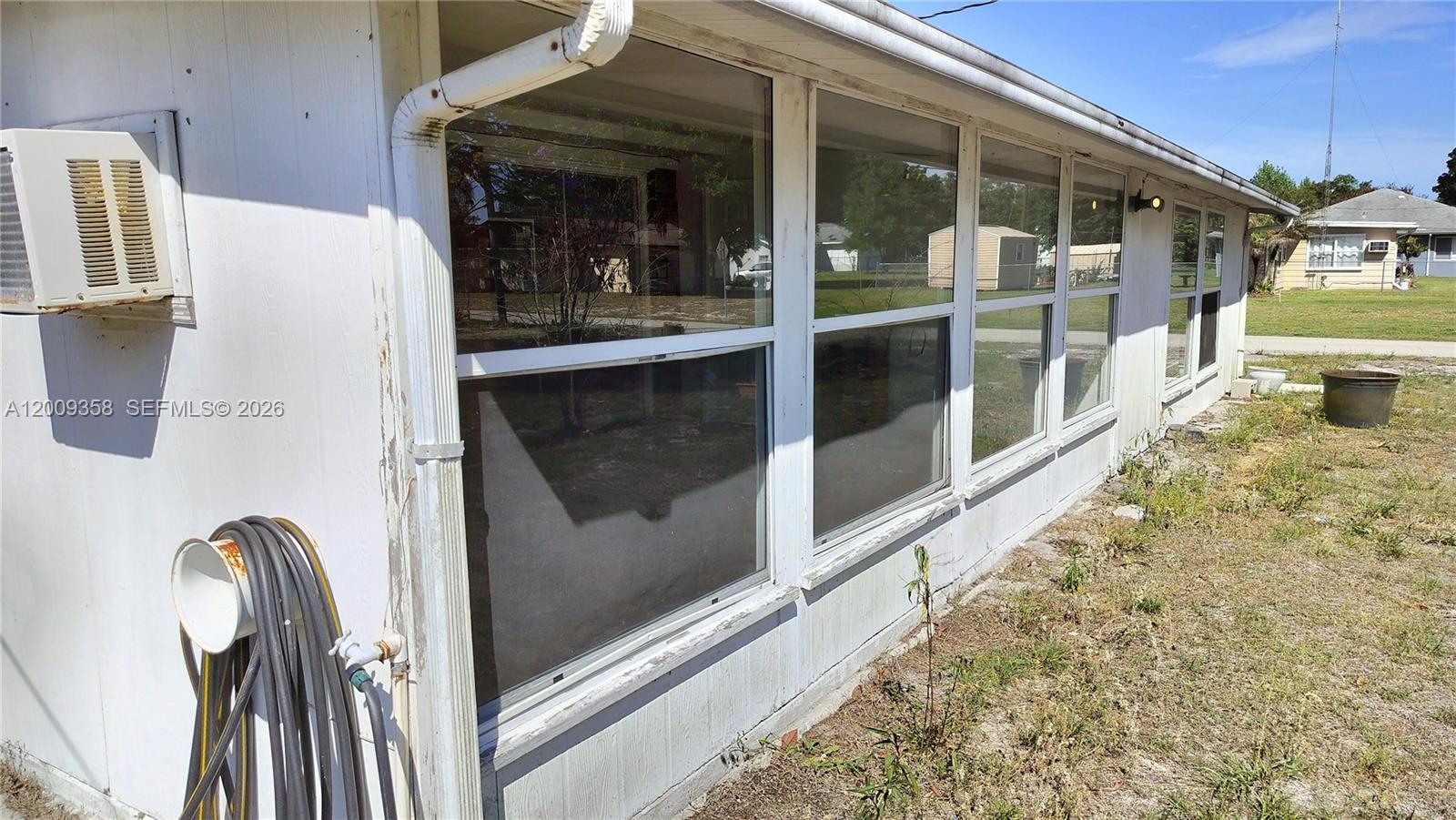 LEISURE LAKES - Residential